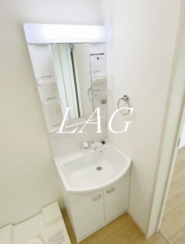 洗面設備　独立洗面台です。