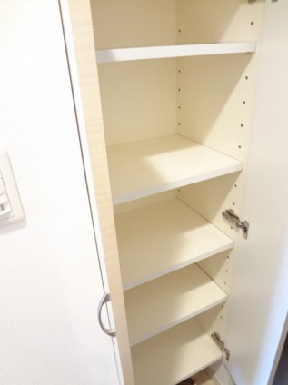 収納　シューズボックス。