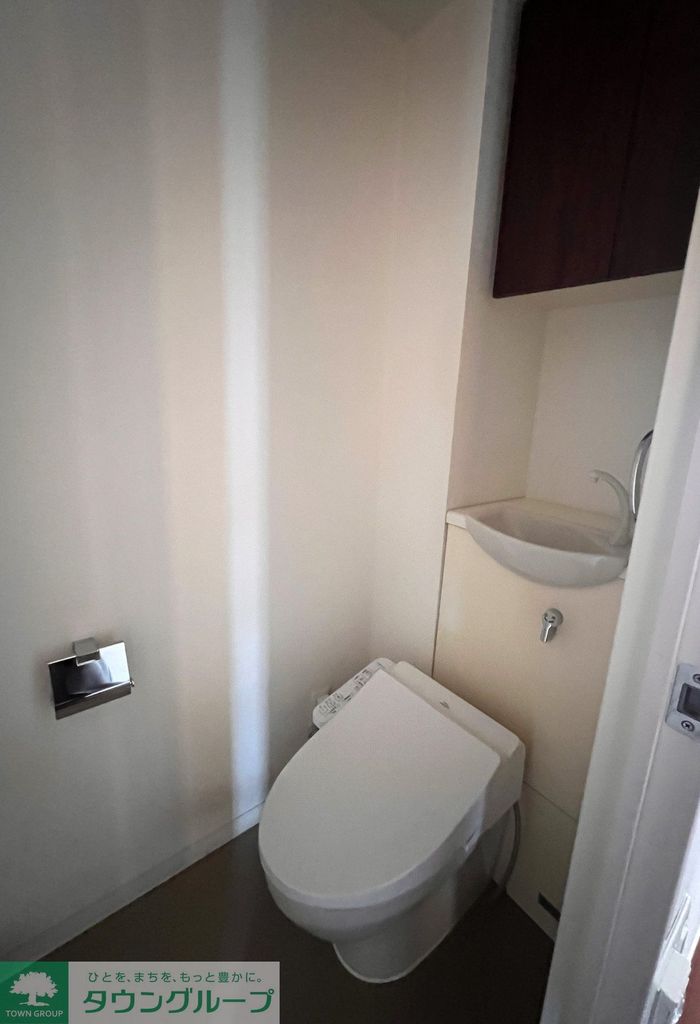 トイレ　温水洗浄便座付き