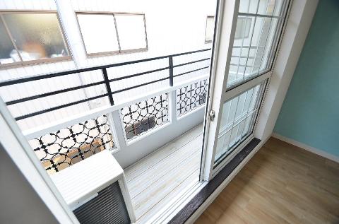 バルコニー　ベランダ