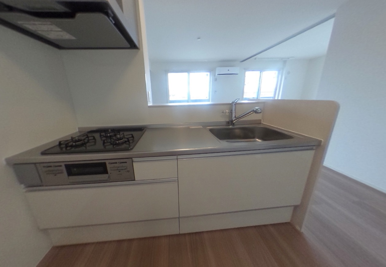 キッチン　グリル付3口ガスコンロ付き！（同仕様写真）