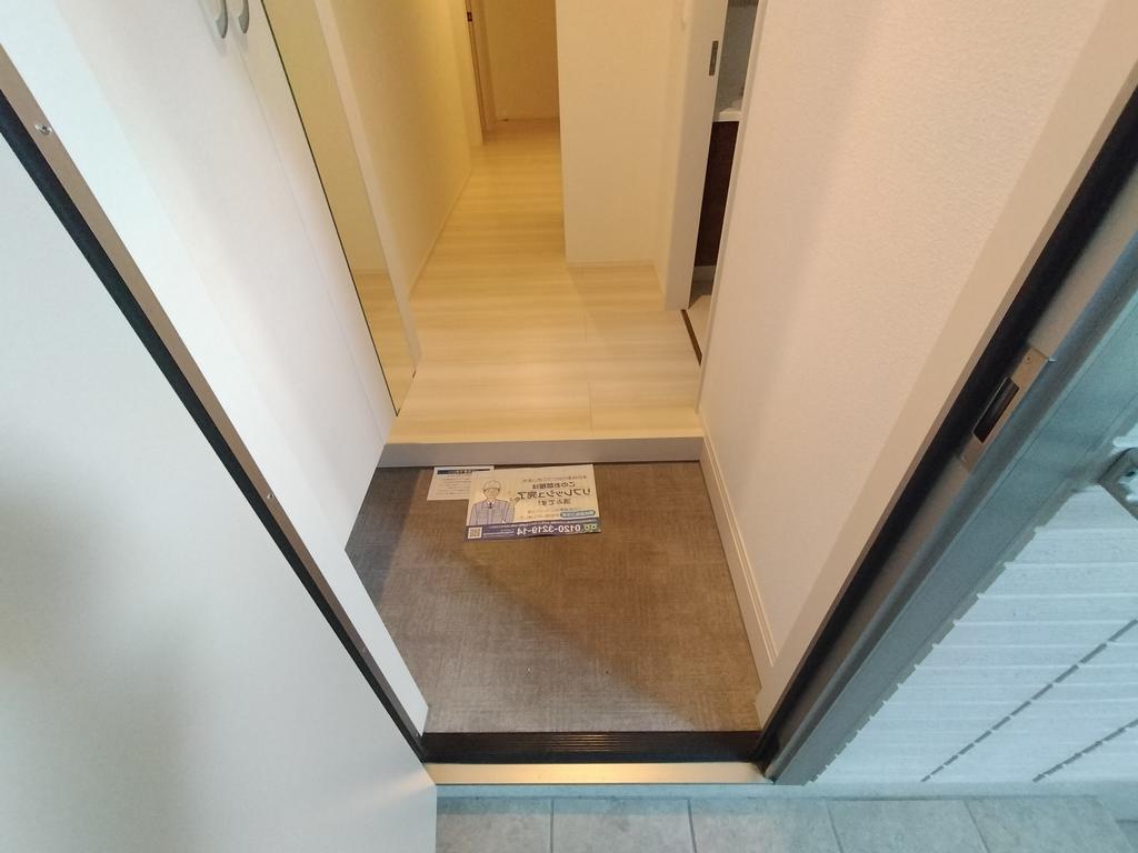 玄関　シューズボックス付きの玄関です☆（同仕様写真）