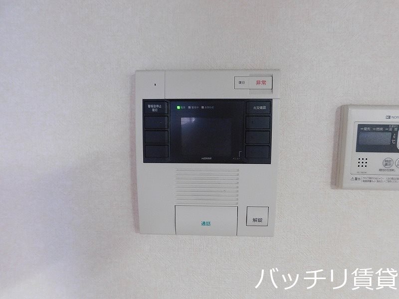 セキュリティ　別号室写真のため、現況を優先いたします。