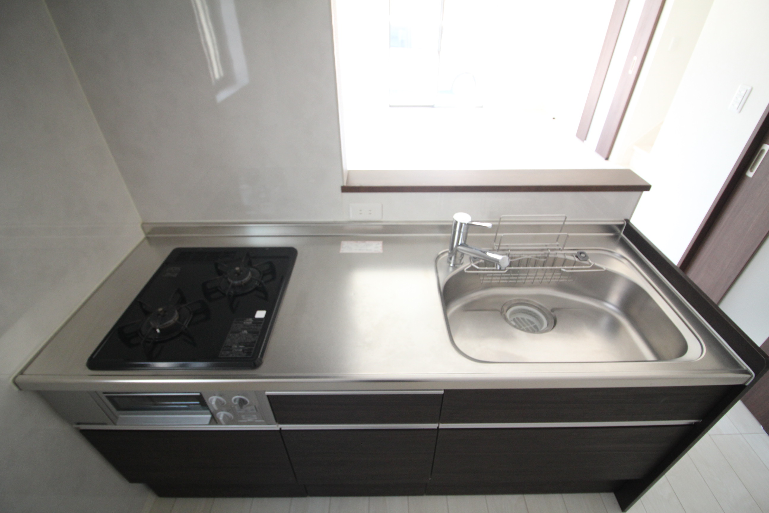 キッチン　２口コンロで同時調理可能♪