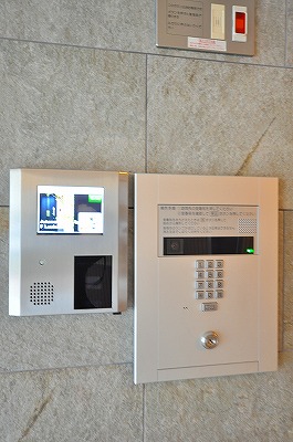 エントランス　オートロック