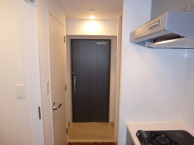 玄関　他のお部屋の参考写真となります。