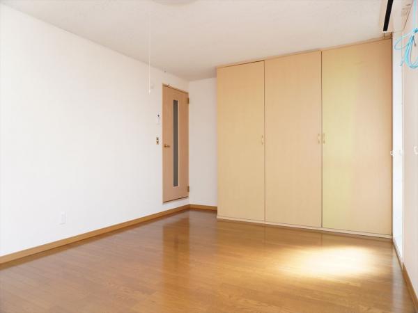 居室・リビング　内装