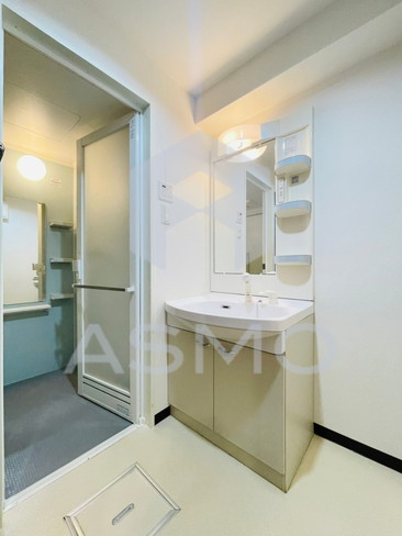 洗面設備　同マンション別部屋　参考写真