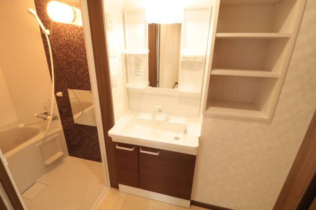 洗面設備　シャンドレで朝の準備バッチリ！