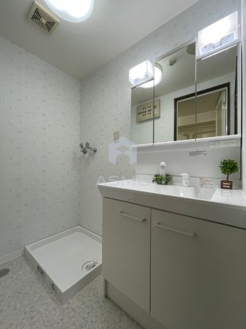 洗面設備　※同物件　別間取り　参考写真