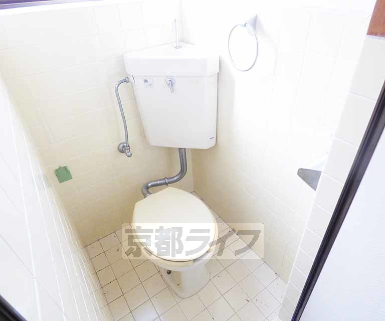 トイレ　明るいトイレです。