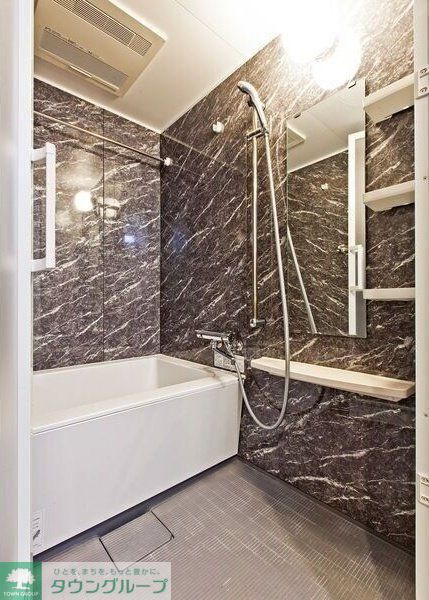 バス・シャワールーム