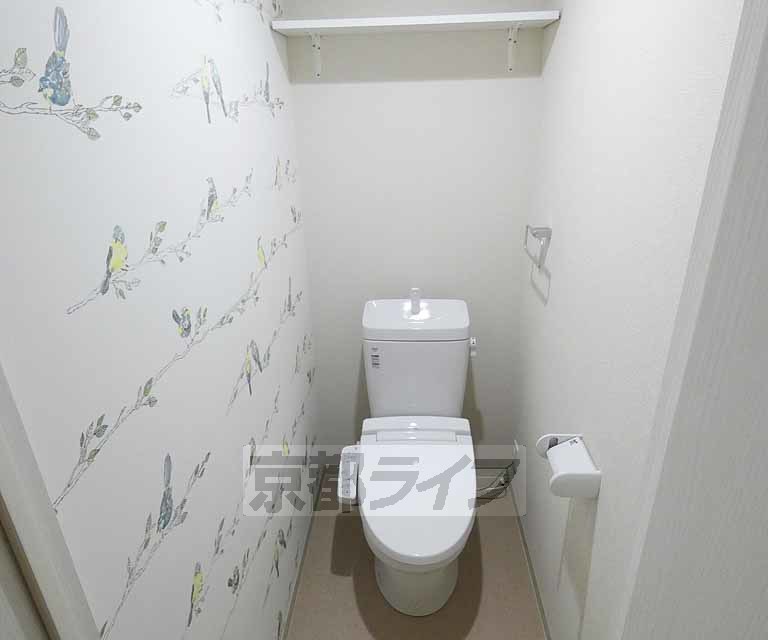 トイレ　ウォシュレット付きです。