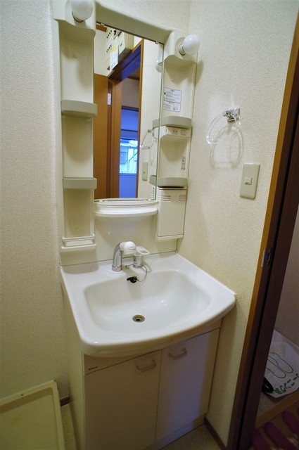 洗面設備　※別部屋の参考写真です