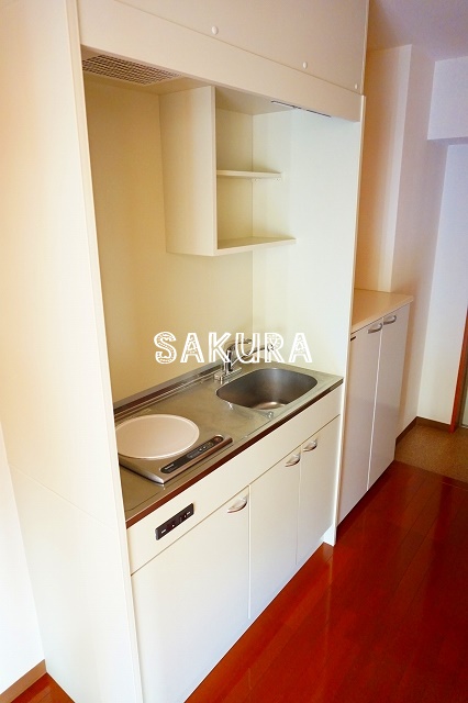 キッチン　広々使える快適な調理スペースです♪