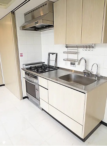 キッチン　写真は同タイプ住居です。