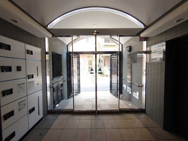 エントランス　リライフ浅草店