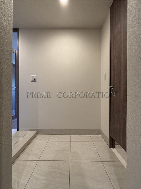 玄関　※参考写真※