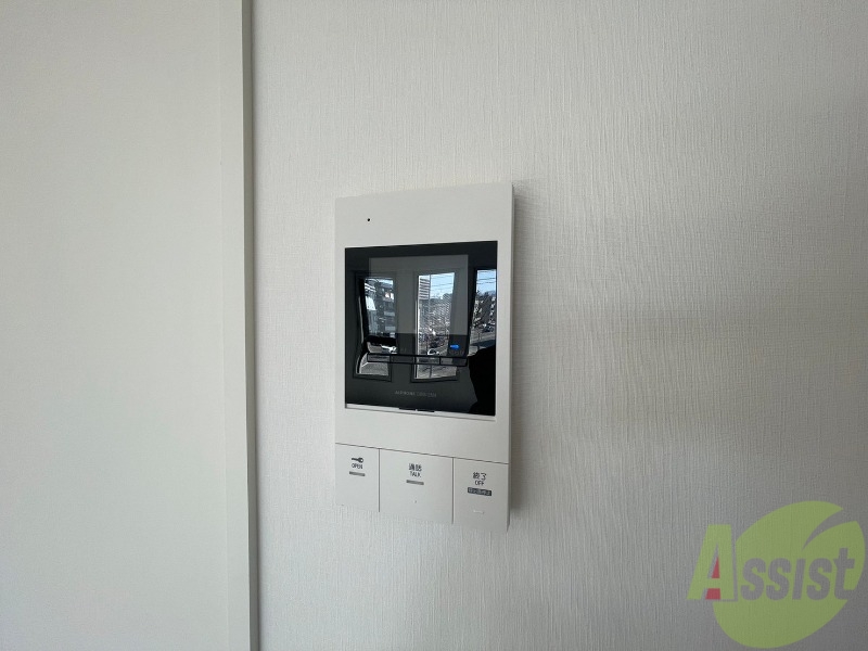 セキュリティ　ＴＶモニター付インターホンです。来客者の顔が見えるので安心！