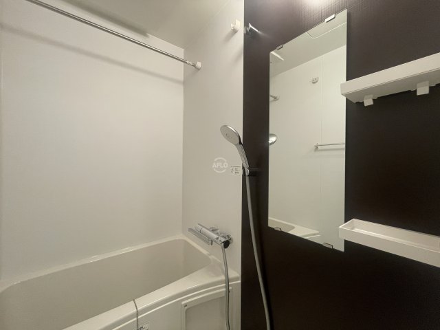 バス・シャワールーム　フォーリアライズ淡路ライツ　浴室