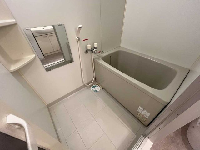 バス・シャワールーム　ゆったり過ごせるお風呂です