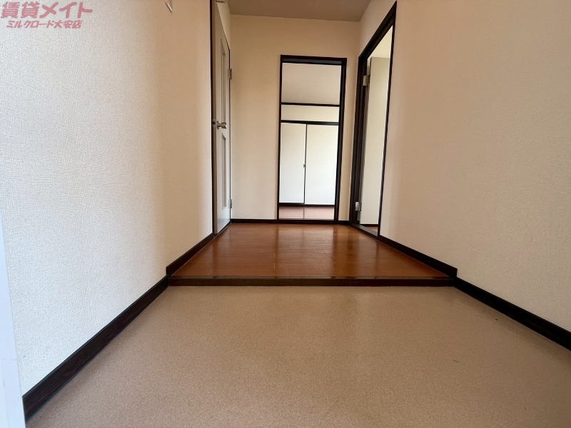 玄関　同型参考写真