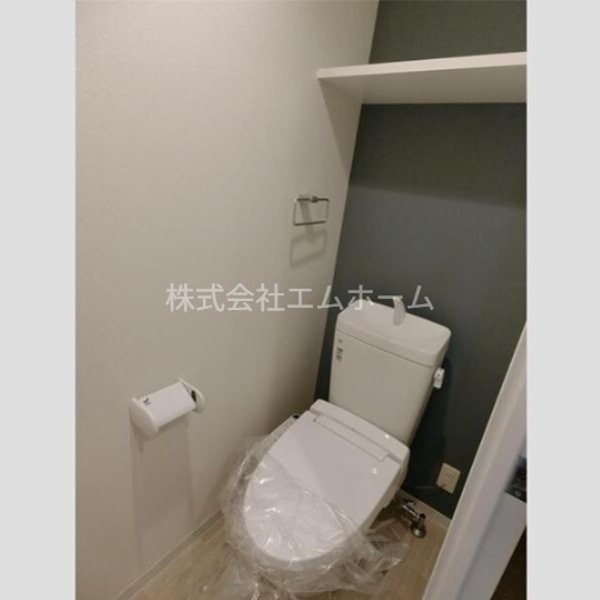 トイレ　温水洗浄便座付トイレ