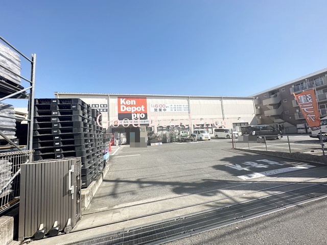 その他　建デポ横浜店（その他）まで500m