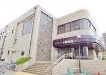 図書館　泉図書館（図書館）まで650m