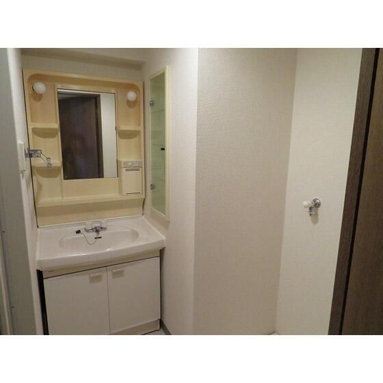 洗面設備　洗面所です