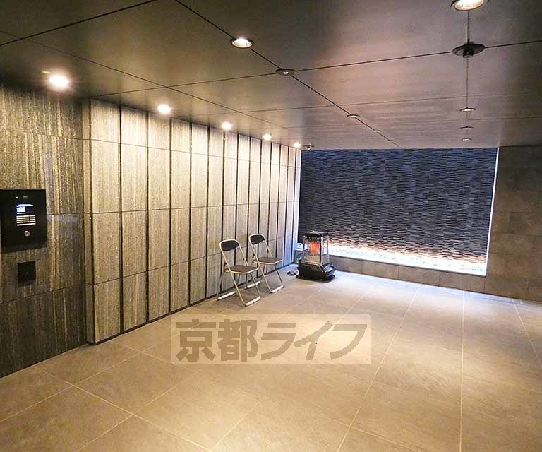 エントランス　サブエントランス