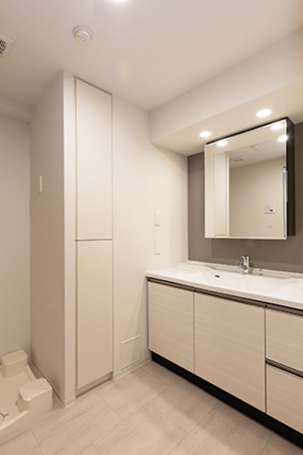 洗面設備　※写真は同タイプ住戸です。