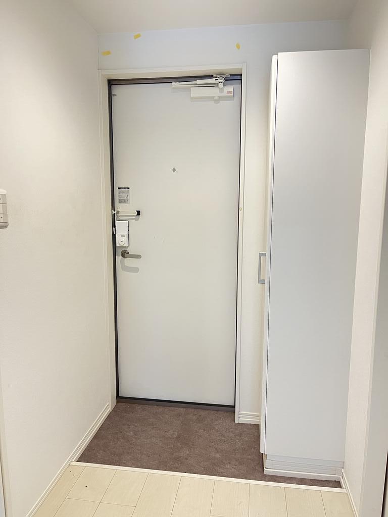 玄関　同タイプ同モデルを使用