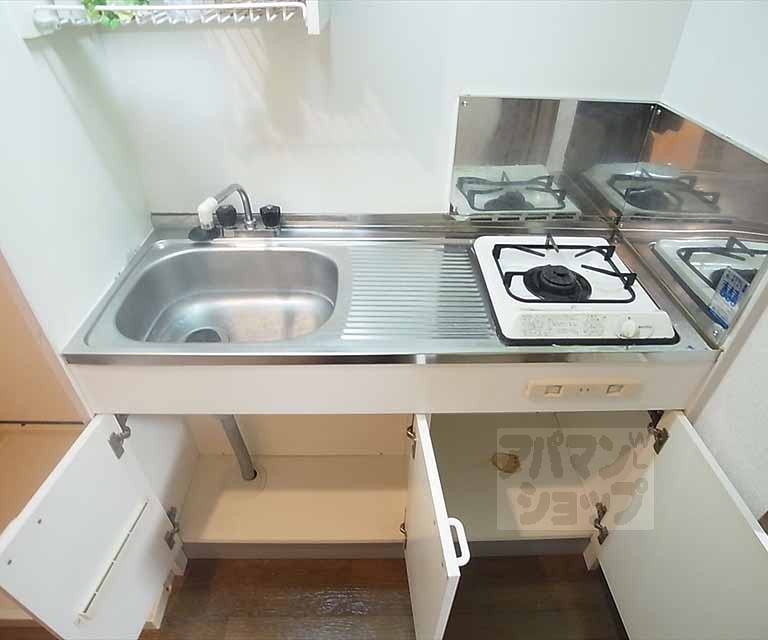 キッチン　１口コンロ装備