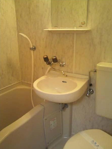 洗面設備　同マンション別部屋参考