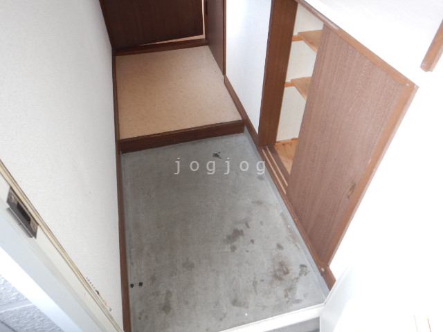 玄関　こちらは玄関です。