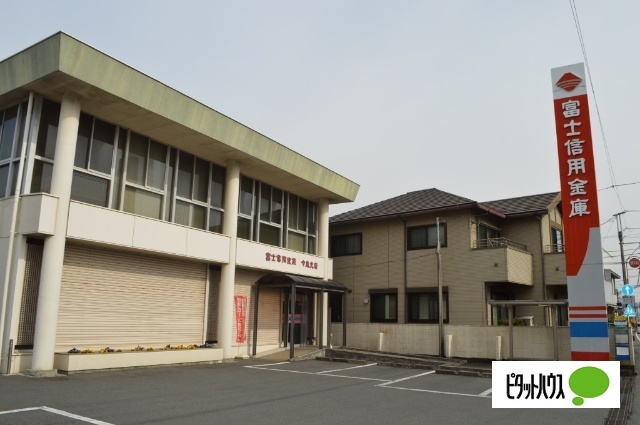 銀行　富士信用金庫今泉支店（銀行）まで943m