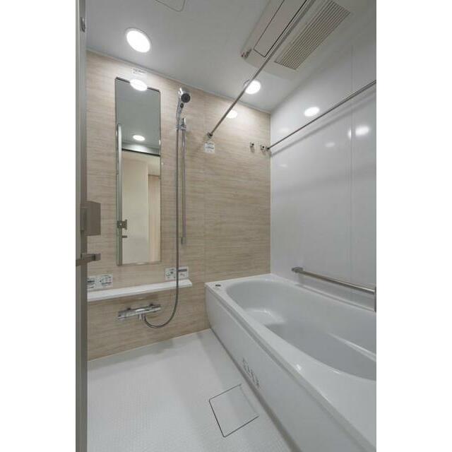 バス・シャワールーム　※写真は同タイプ住戸です。