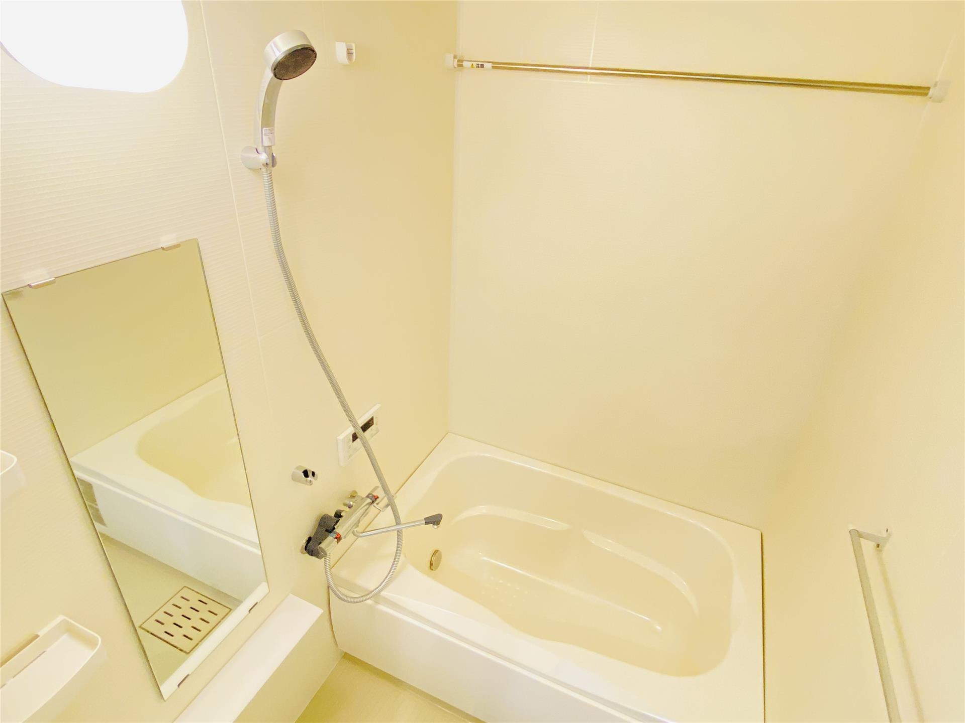 バス・シャワールーム　※同物件別室同タイプの写真です