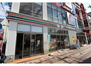 コンビニ　セブンイレブン地下鉄蒲生4丁目駅前店（コンビニ）まで180m