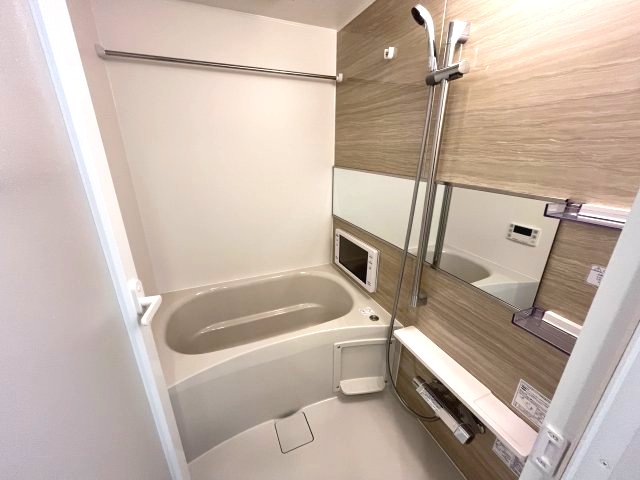 バス・シャワールーム　(参考)同マンション同間取り他部屋の写真