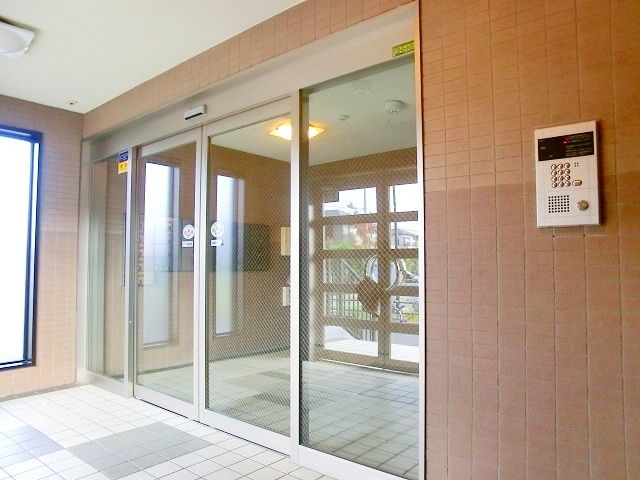 エントランス　お部屋探しは【タウンハウジング蘇我店】にお任せ下さい♪