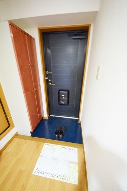 玄関　お部屋探しは【タウンハウジング蘇我店】にお任せ下さい♪
