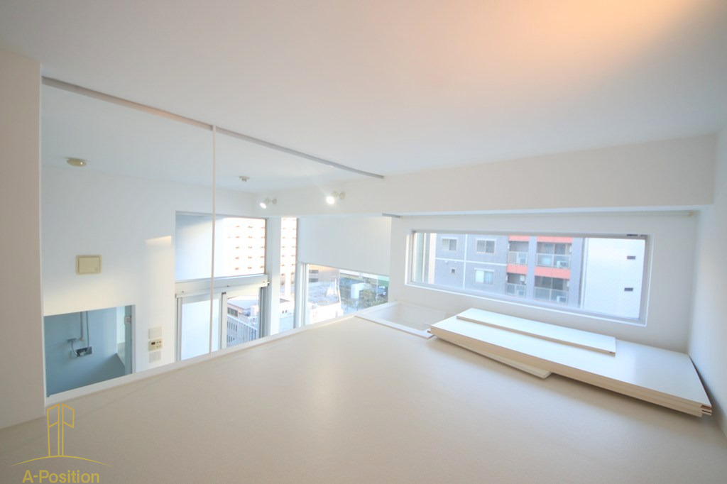 収納　是空NAMBA NISHI