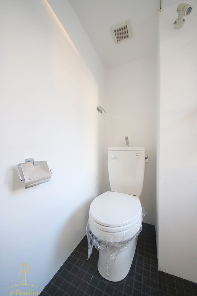 トイレ　是空NAMBA NISHI