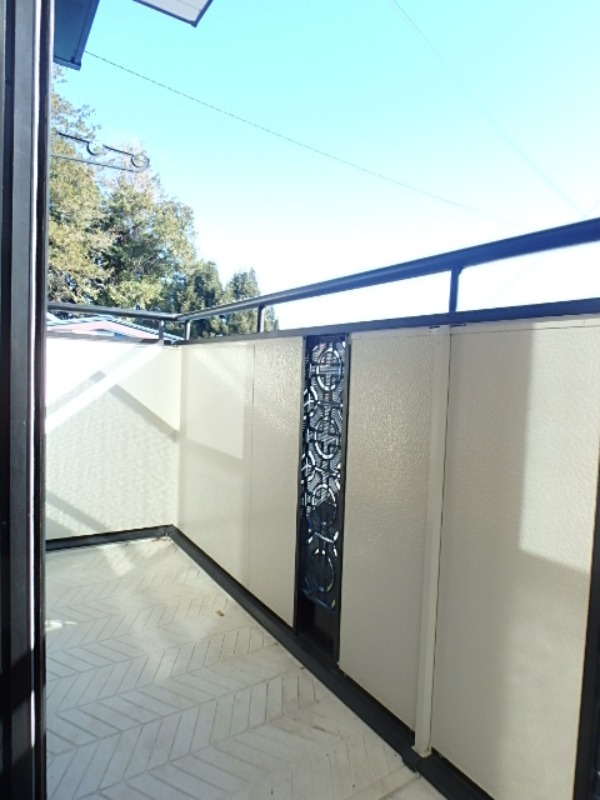 バルコニー　図面と現状に相違がある場合には現状を優先