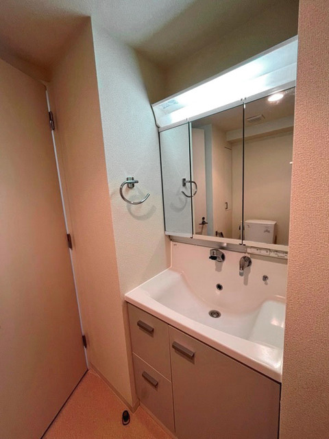 洗面設備　※写真は同タイプ住戸です。