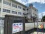 小学校　八女市立長峰小学校（小学校）まで293m