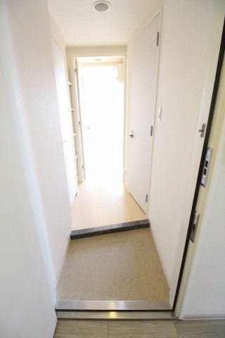 玄関　別タイプ参考写真　駒込レジデンス壱番館　豊島区駒込2