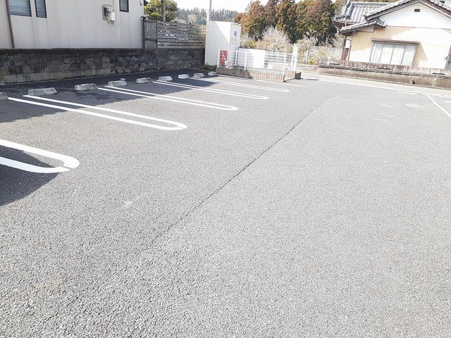 駐車場　カースペースがあります